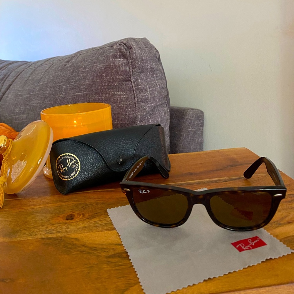 Ray-Ban ‘Wayfarer’ Polarized, Tortoiseshell sunglasses